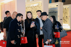 <b>做为新富兴集团旗下两大定成品牌</b>